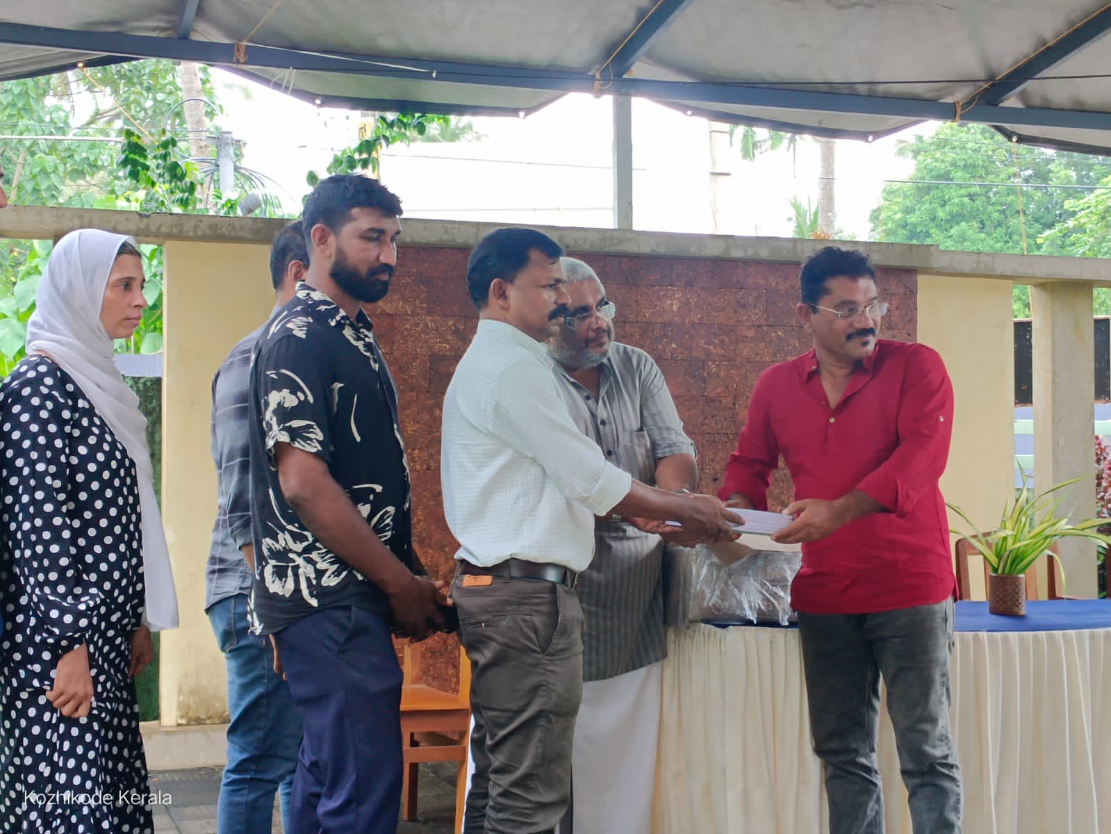 Donates books to Govt. Achuthan Girls Higher Secondary School, Chalapuram